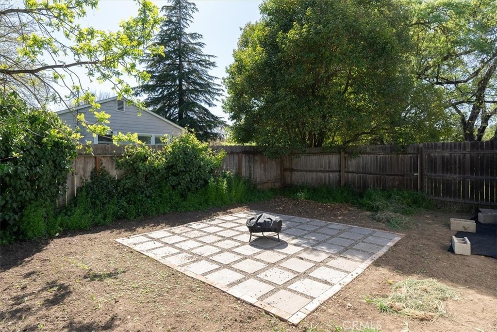 5285 Ensenada Avenue