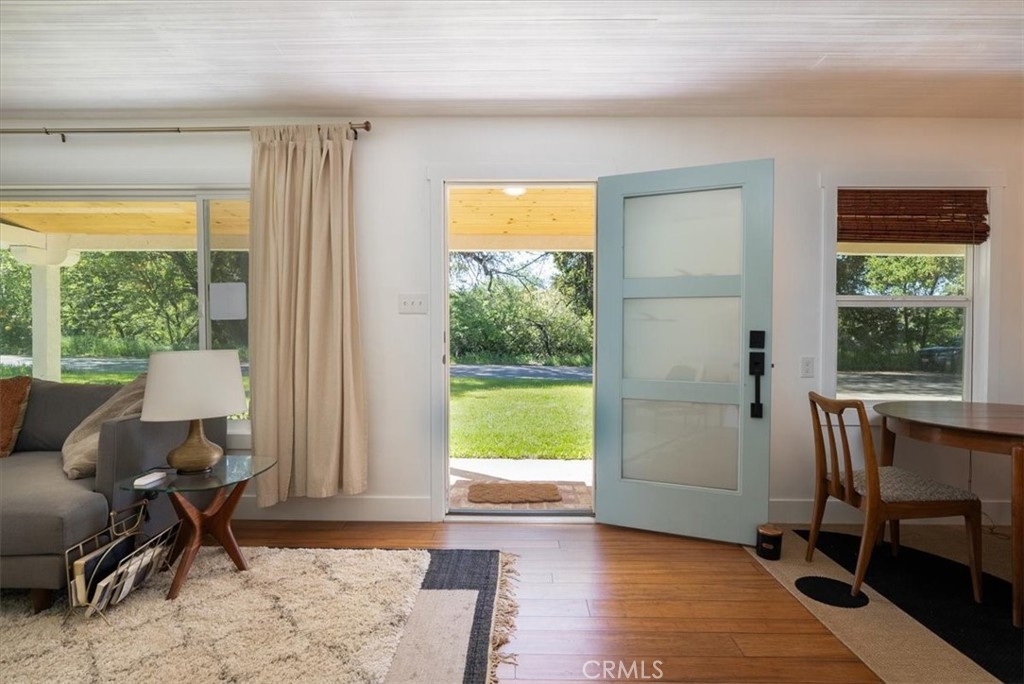 5285 Ensenada Avenue