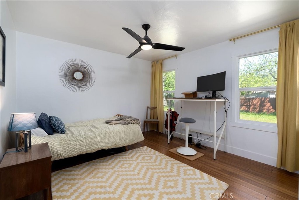 5285 Ensenada Avenue