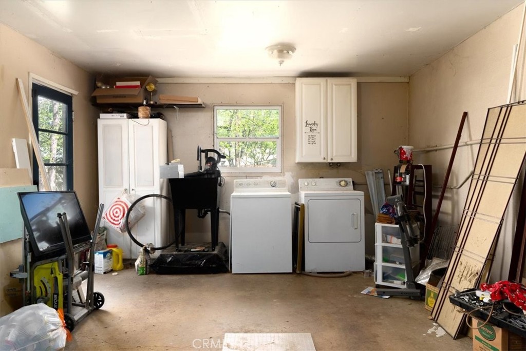 5285 Ensenada Avenue