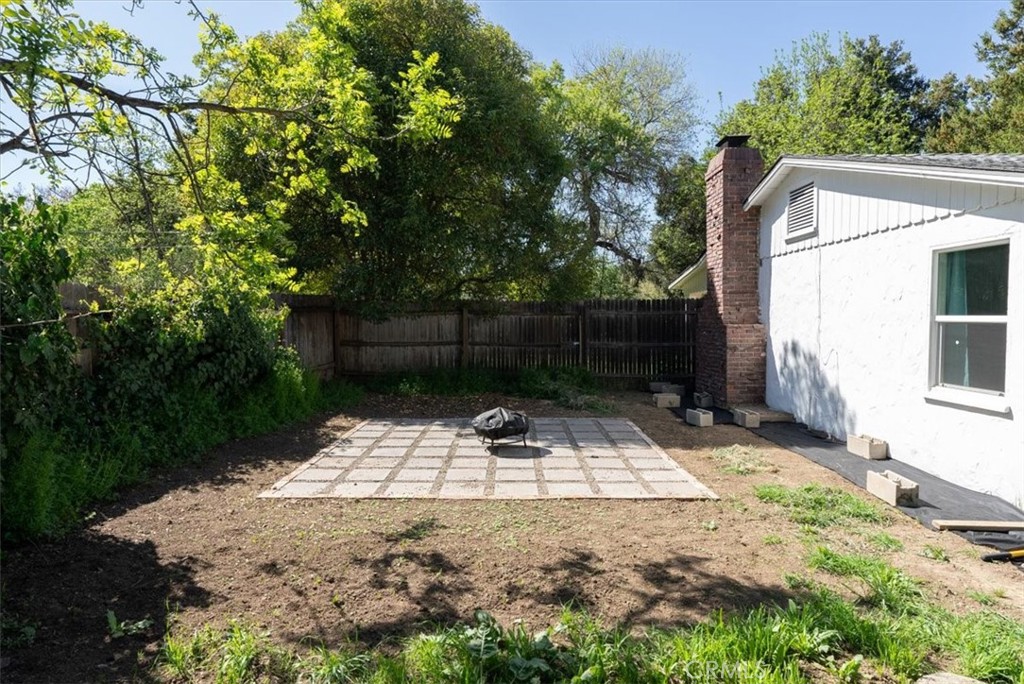 5285 Ensenada Avenue