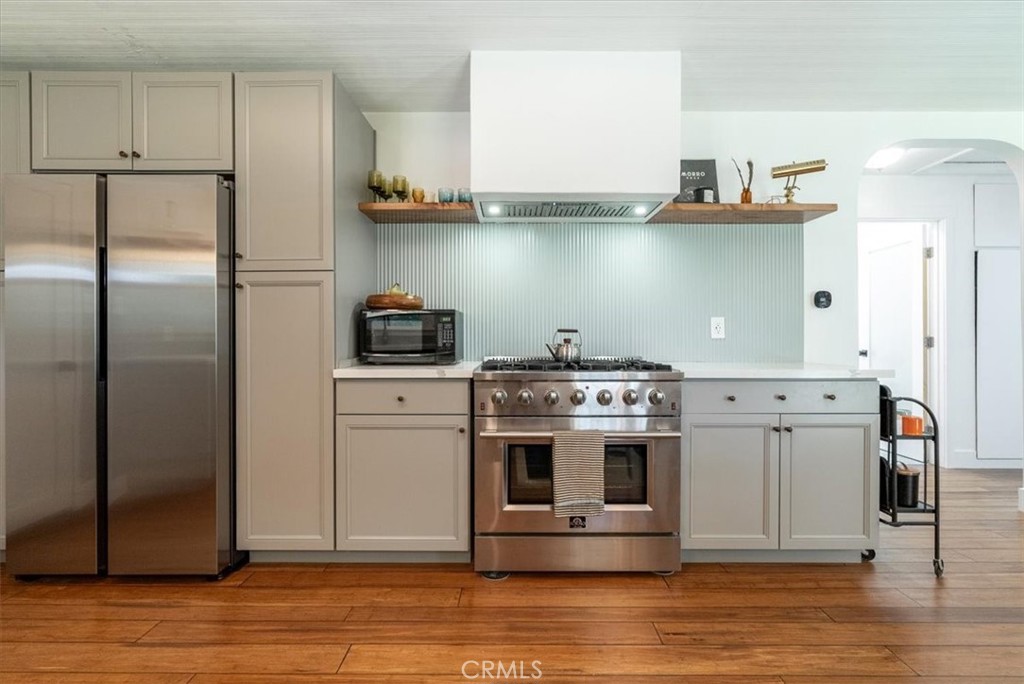 5285 Ensenada Avenue