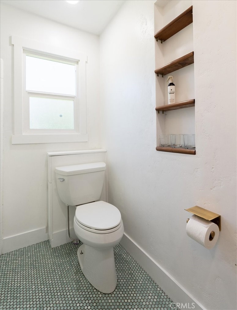 5285 Ensenada Avenue