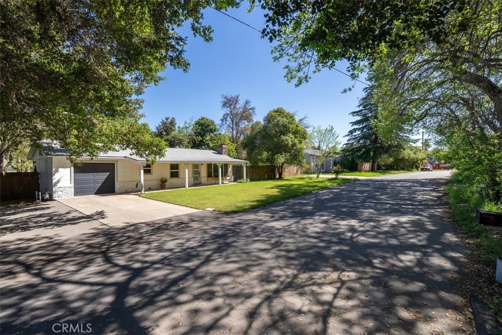 5285 Ensenada Avenue