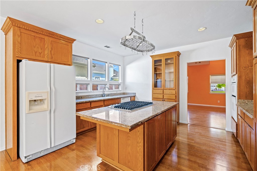 1550 Strawberry Avenue