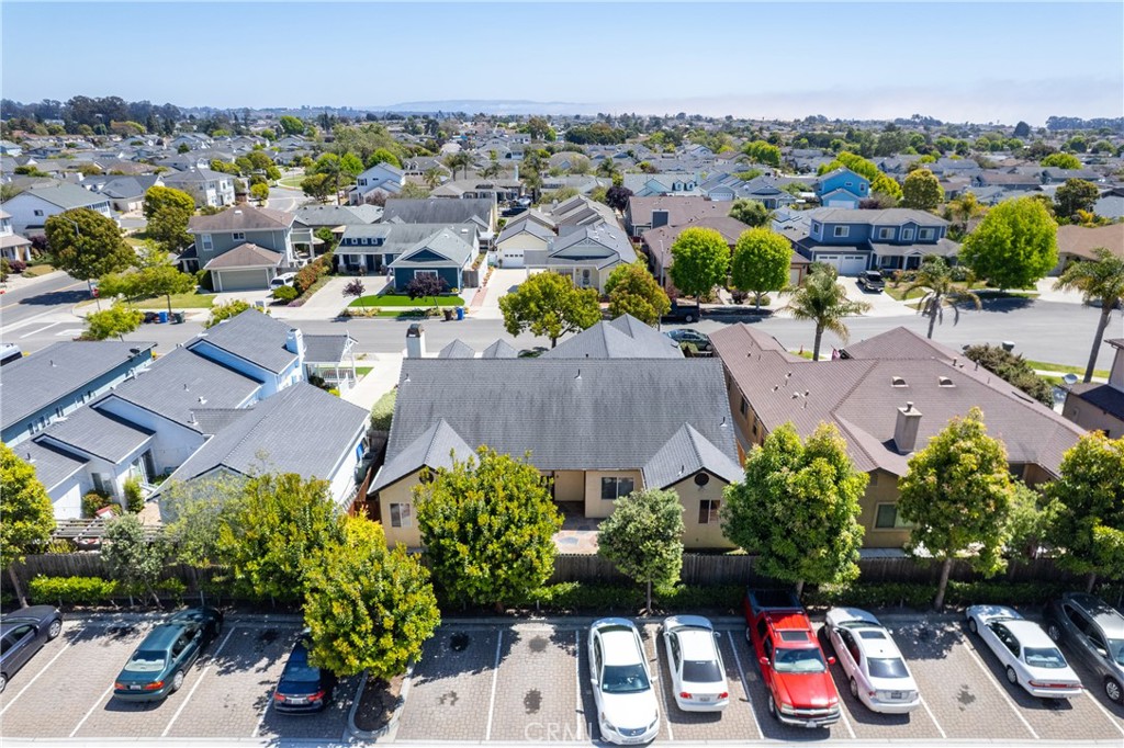 1550 Strawberry Avenue