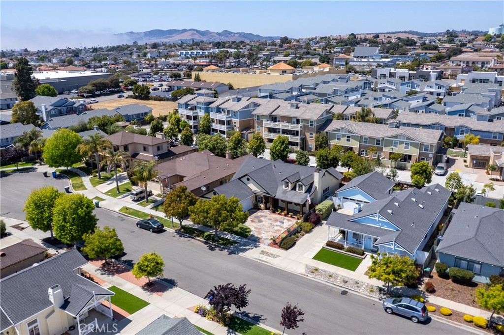 1550 Strawberry Avenue