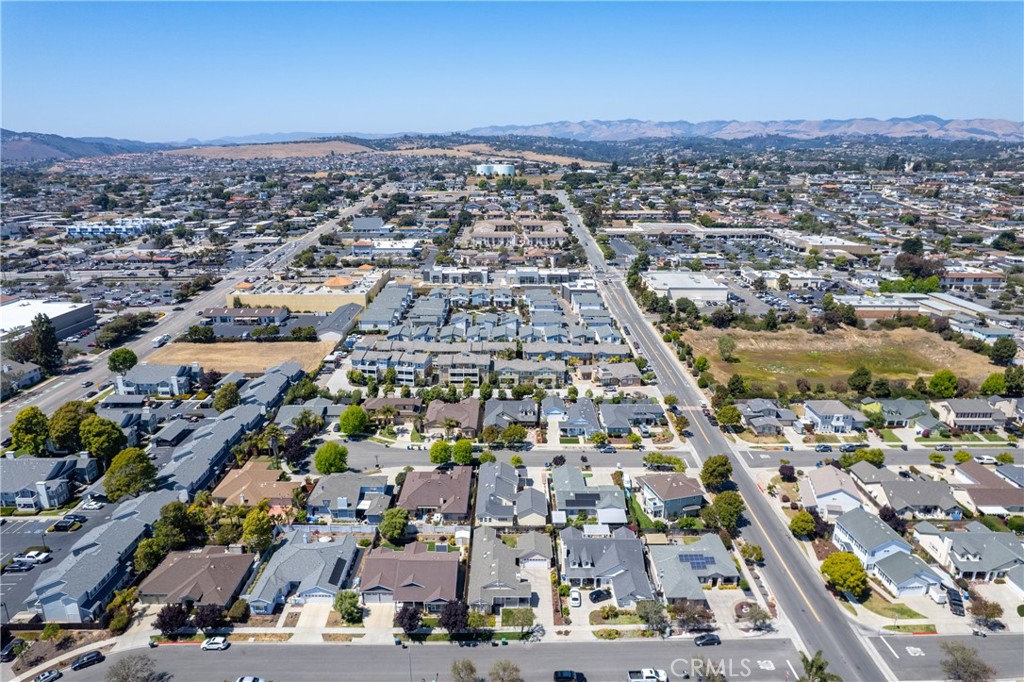 1550 Strawberry Avenue