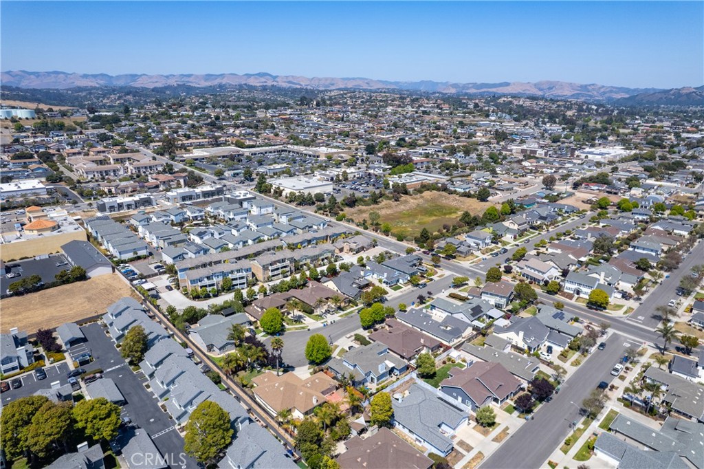 1550 Strawberry Avenue