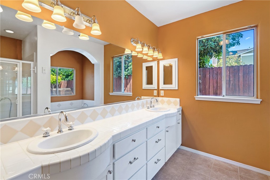 1550 Strawberry Avenue