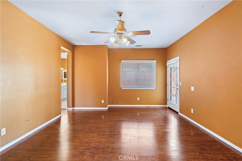 1550 Strawberry Avenue