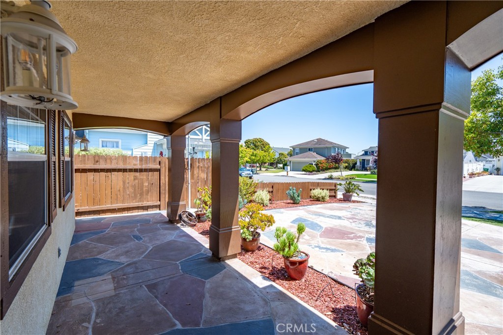 1550 Strawberry Avenue