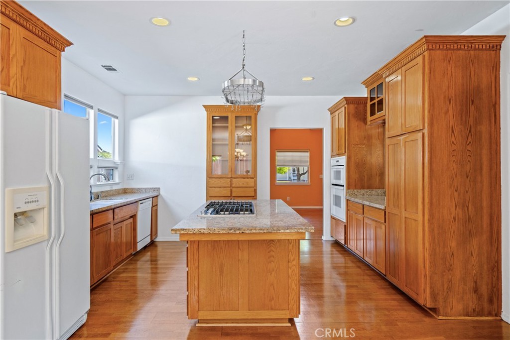 1550 Strawberry Avenue