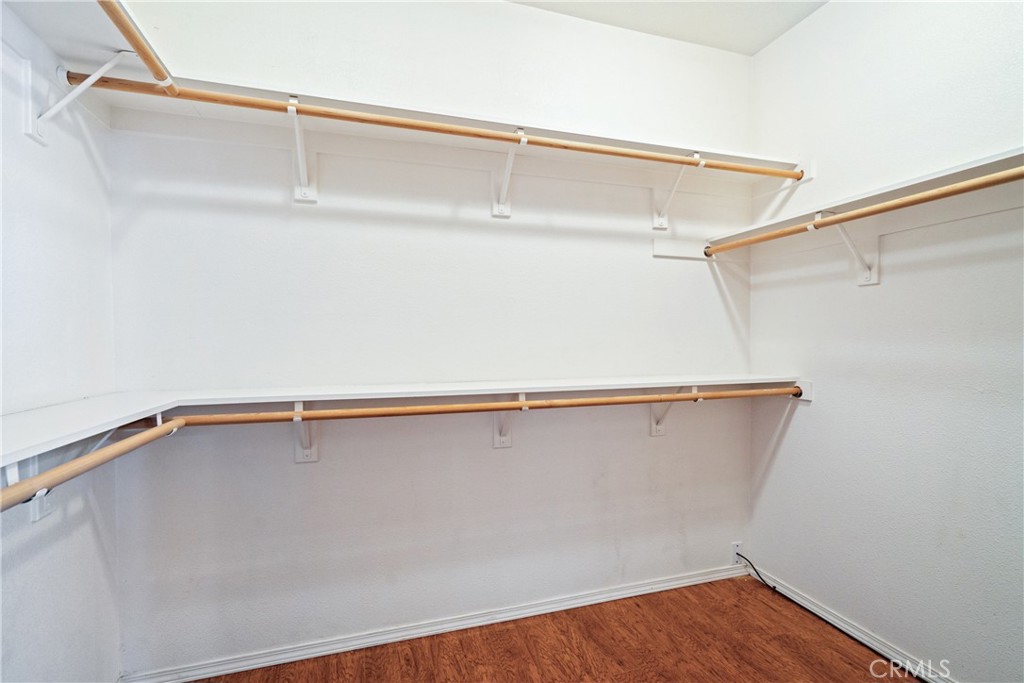 1550 Strawberry Avenue