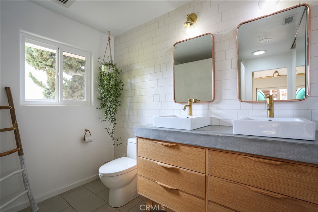 807 Plata Road