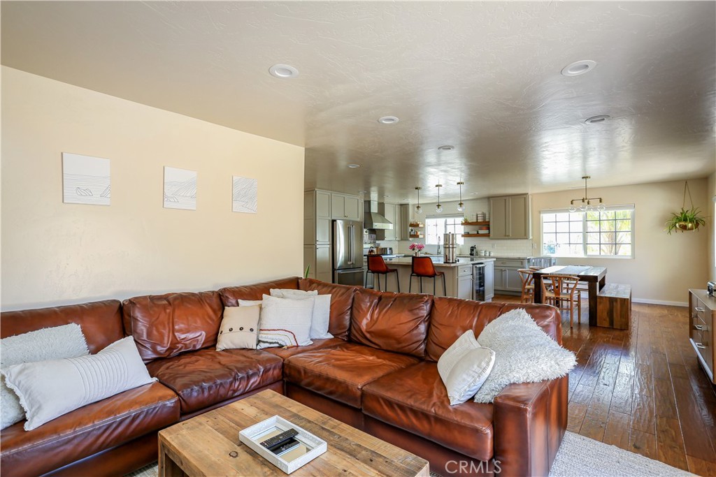 807 Plata Road