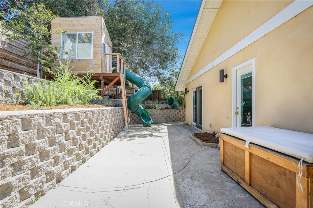 807 Plata Road