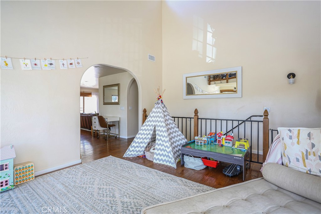 807 Plata Road
