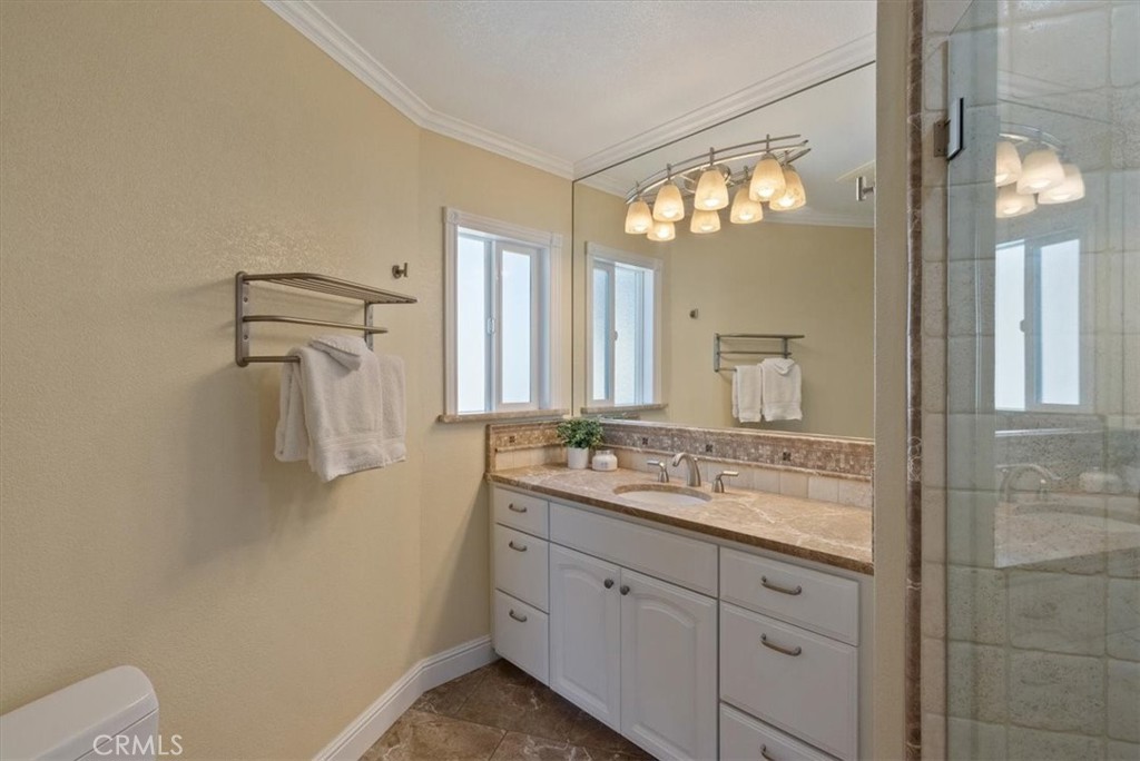 2251 Shell Beach Road 19