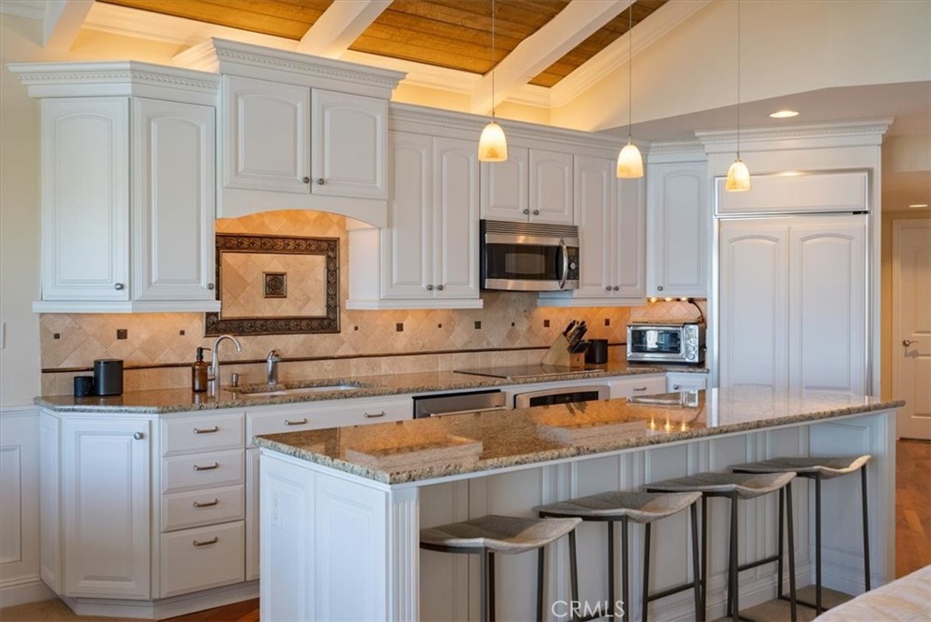 2251 Shell Beach Road 19