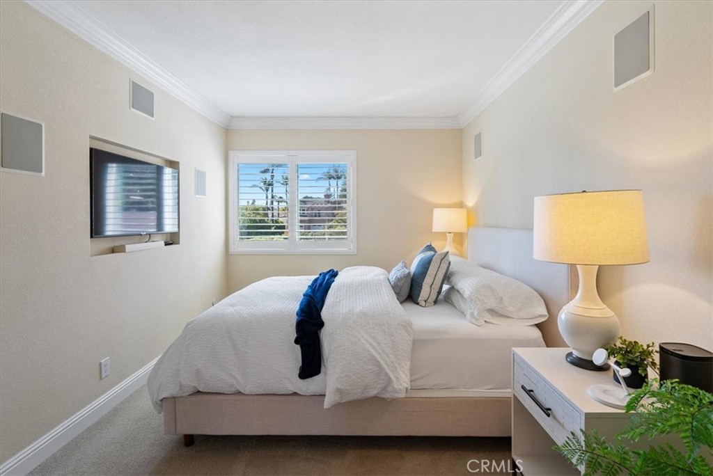 2251 Shell Beach Road 19