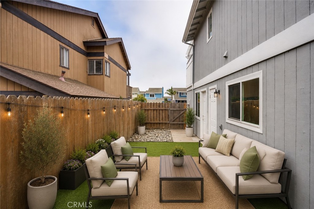 1215 S 16th