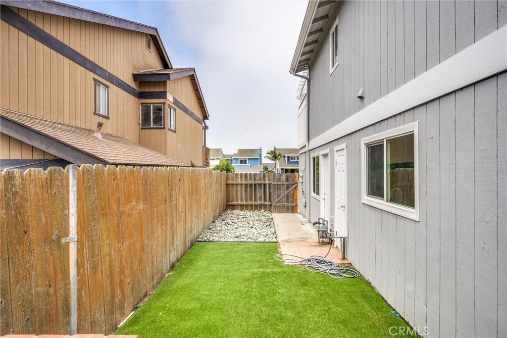 1215 S 16th