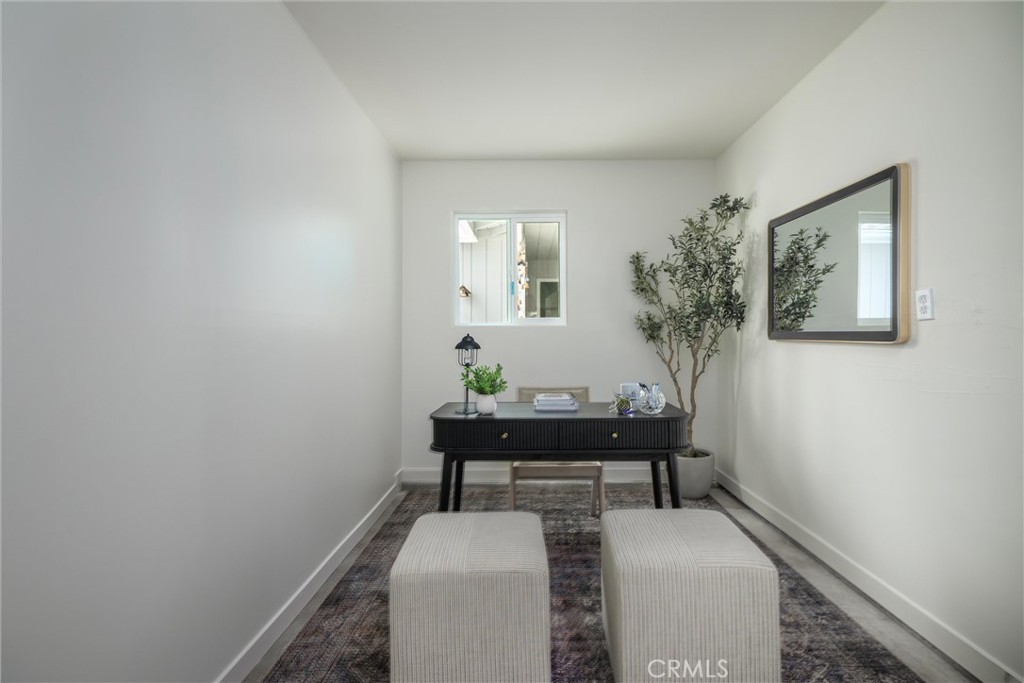 1215 S 16th