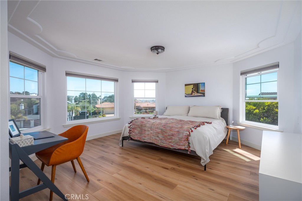 432 Emerald Bay