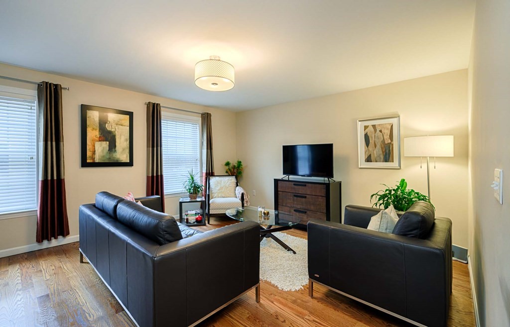 5 Oak Hill Rd Unit: 5