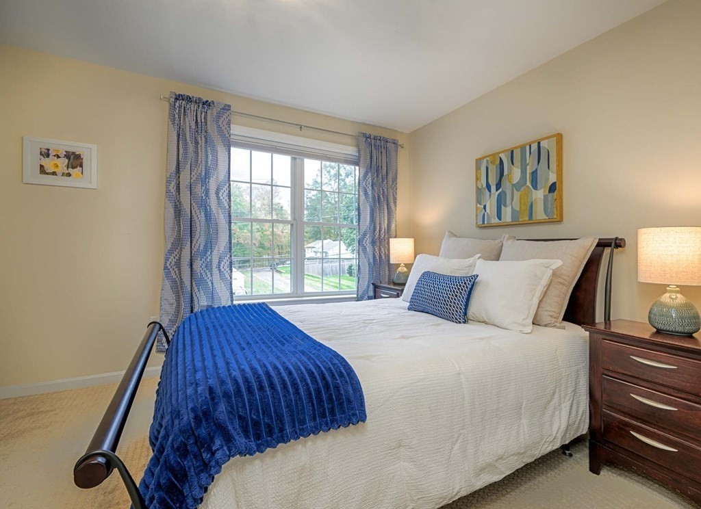 5 Oak Hill Rd Unit: 5