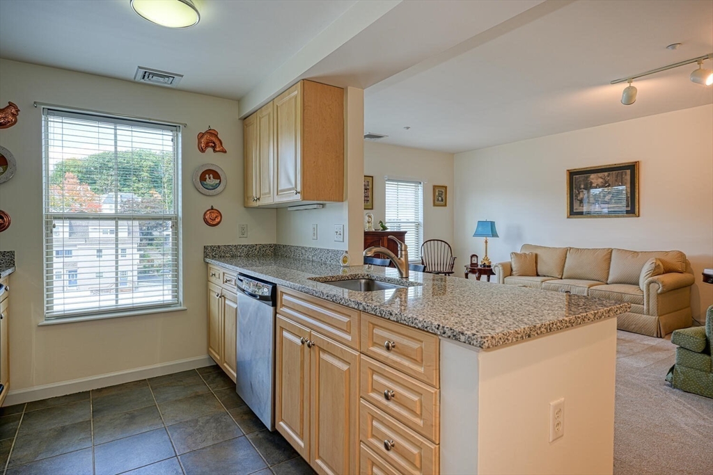 248 Main # 415