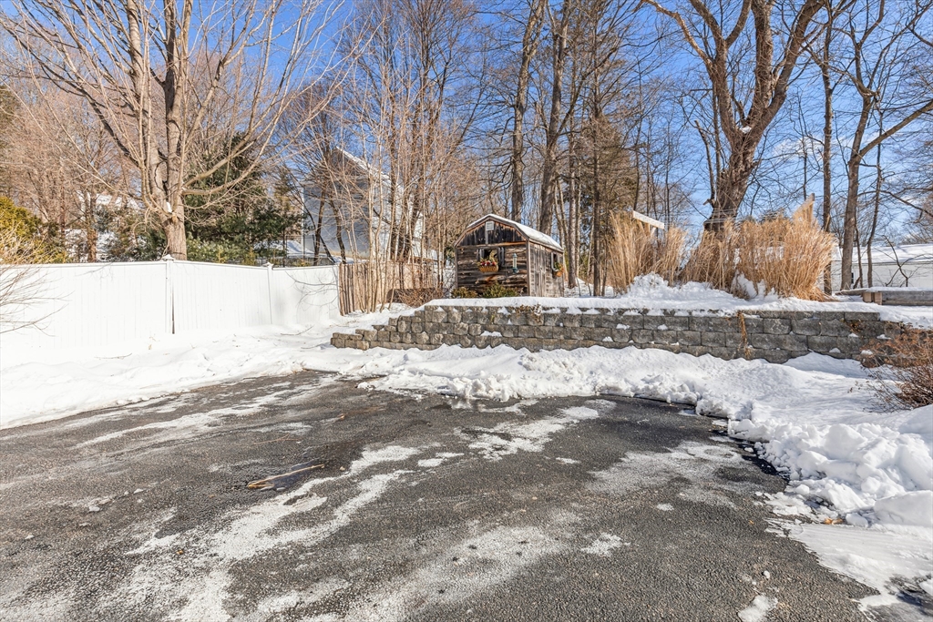 9 Lyman Street