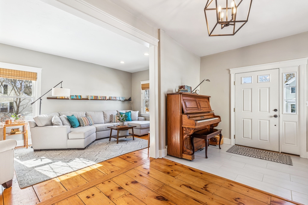 9 Lyman Street