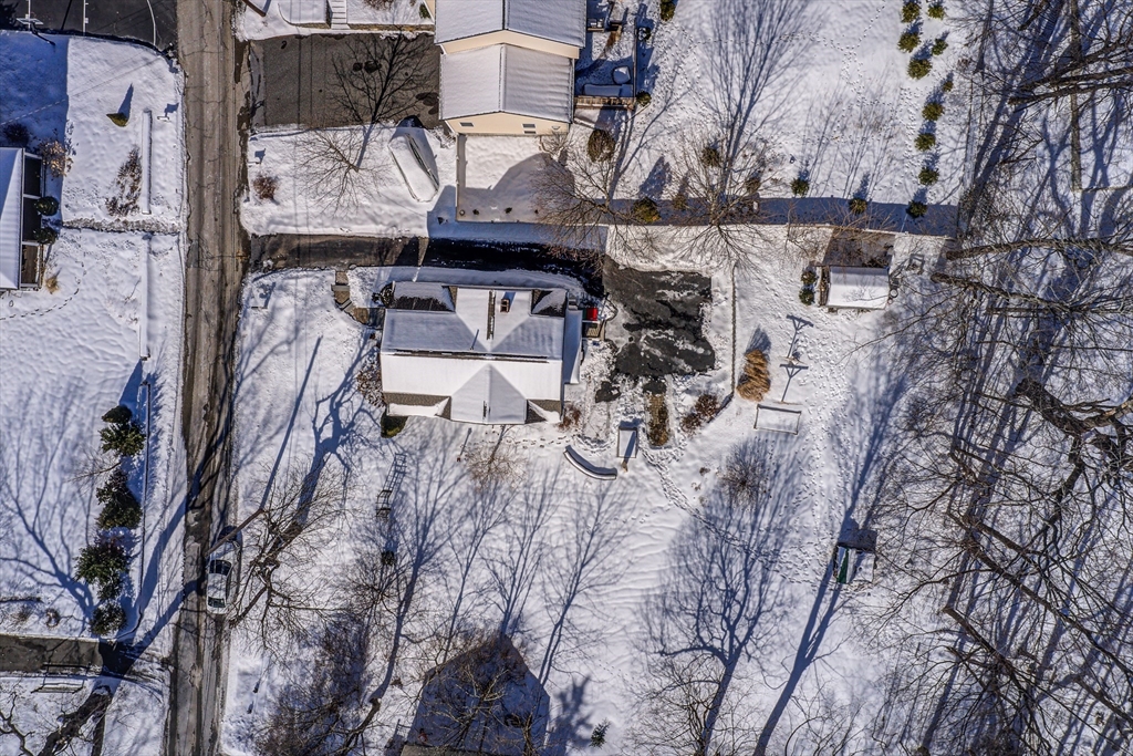 9 Lyman Street