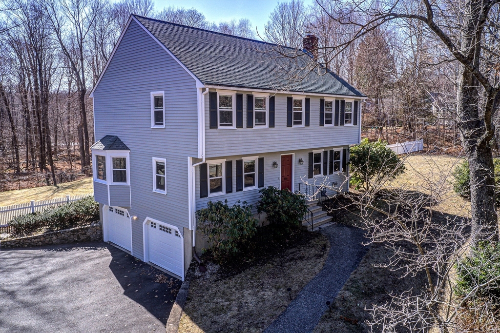 886 Salem End Rd