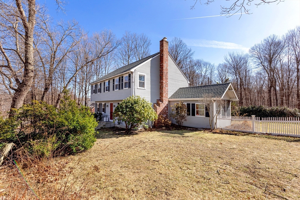 886 Salem End Rd