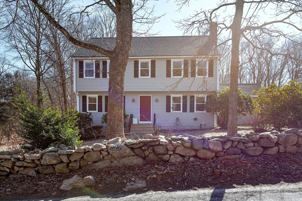 886 Salem End Rd