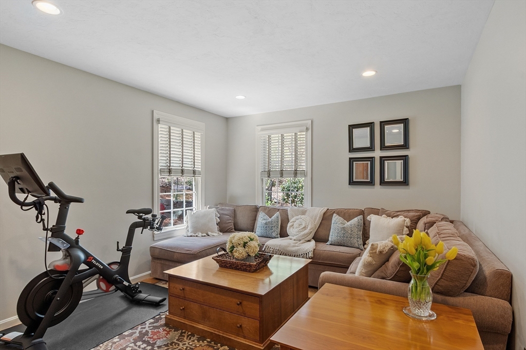 49 Wayside Rd