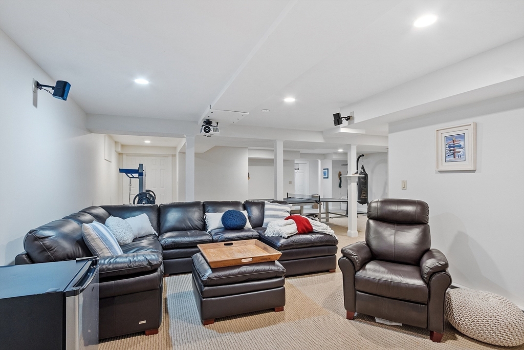 49 Wayside Rd