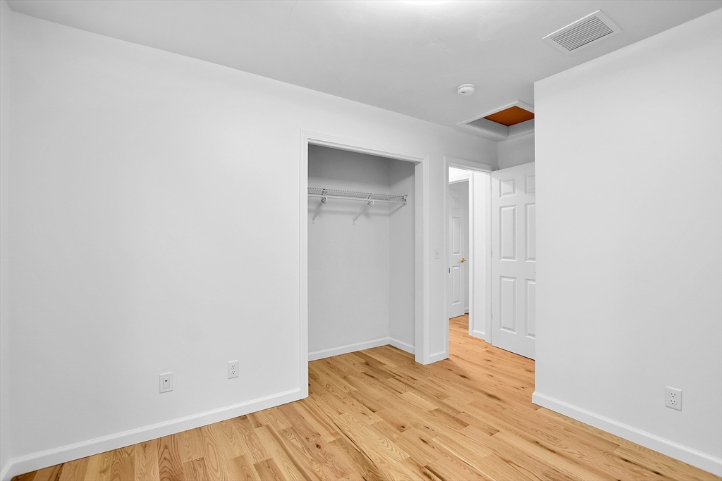 76 Number 6 Schoolhouse Rd