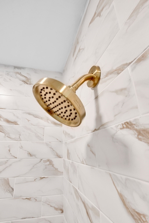 76 Number 6 Schoolhouse Rd