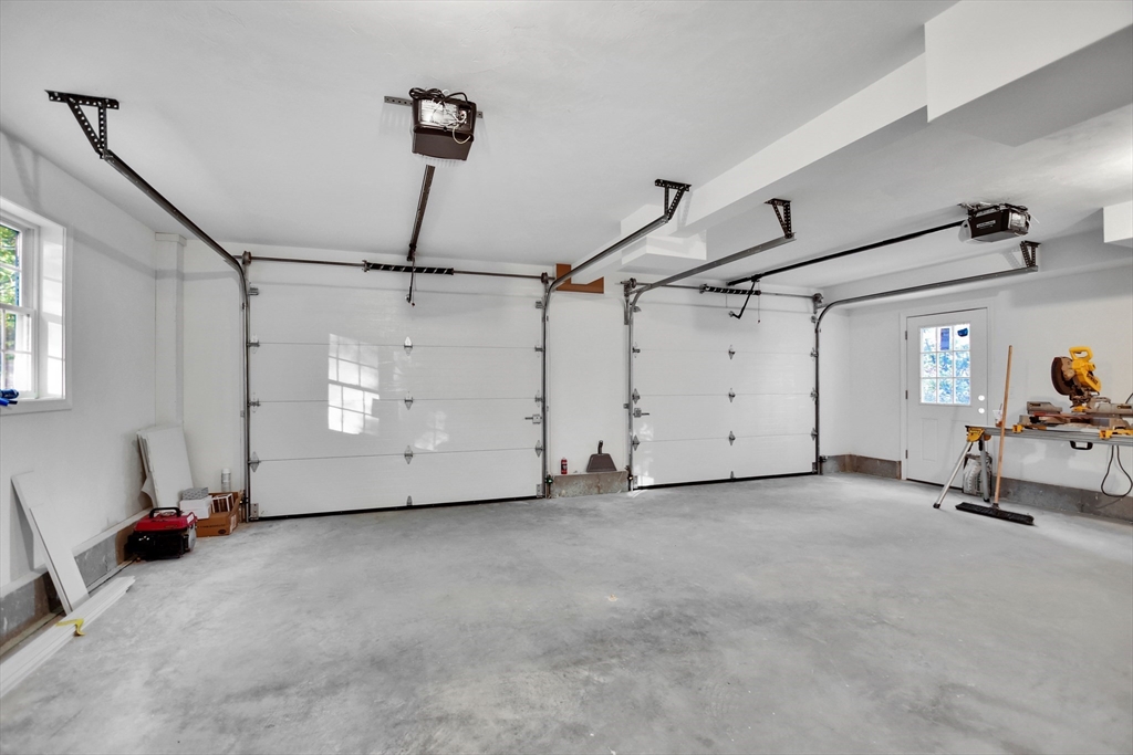 76 Number 6 Schoolhouse Rd