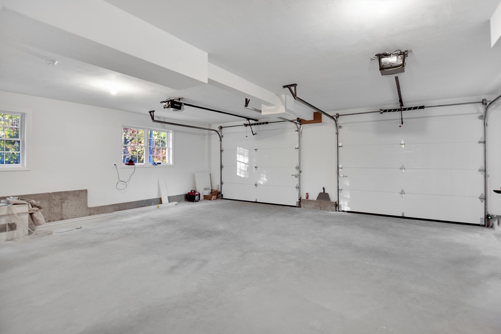 76 Number 6 Schoolhouse Rd