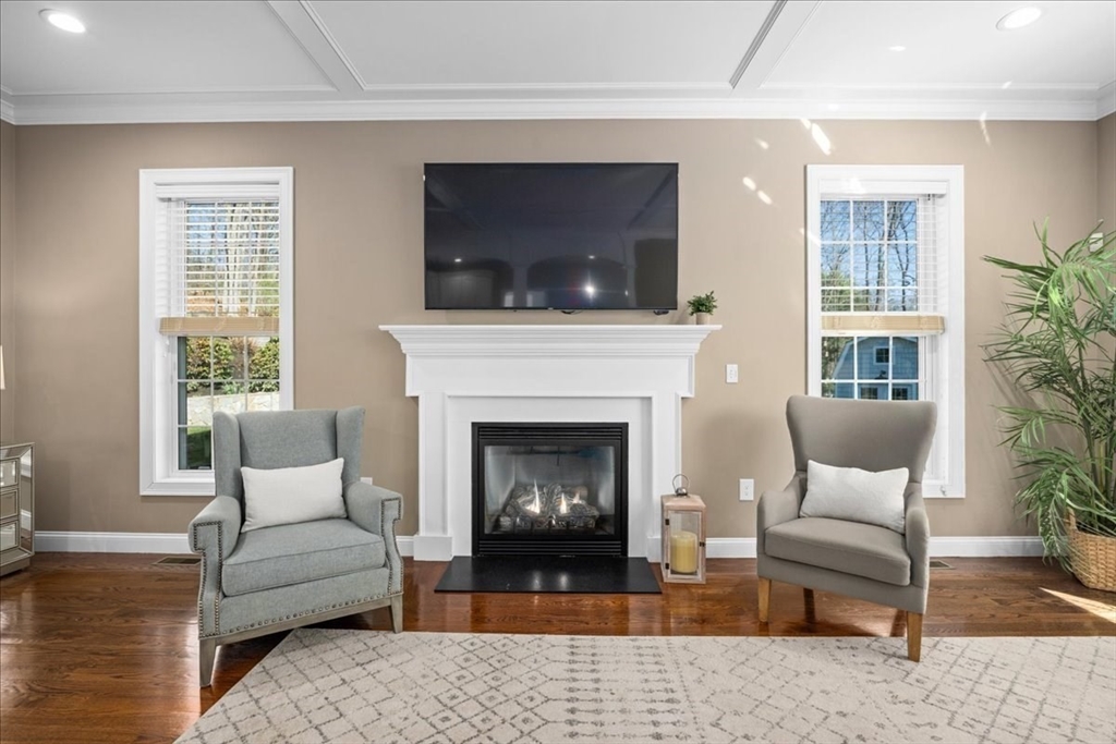 3 Foxhill Drive