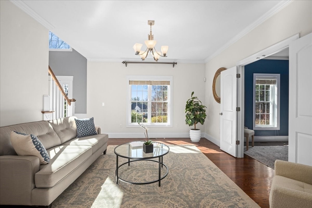 3 Foxhill Drive