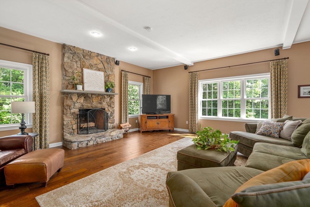 3 Hubley Lane
