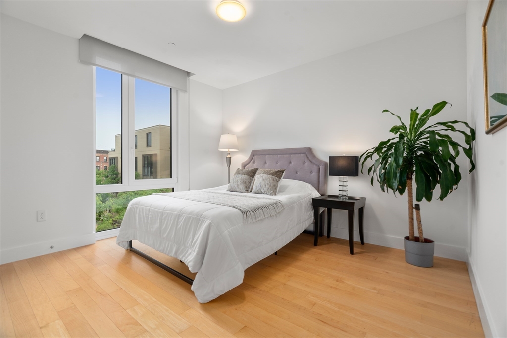 7 Beech Street # 302