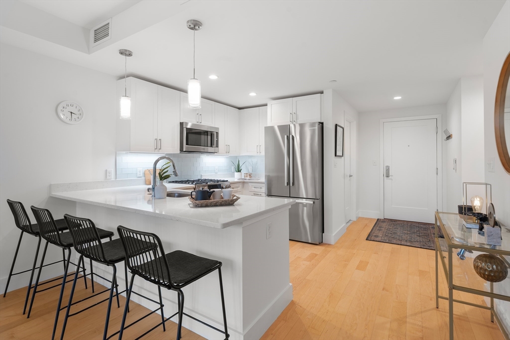 7 Beech Street # 302
