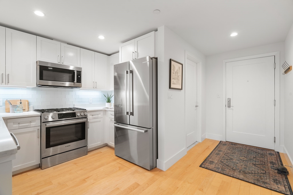 7 Beech Street # 302